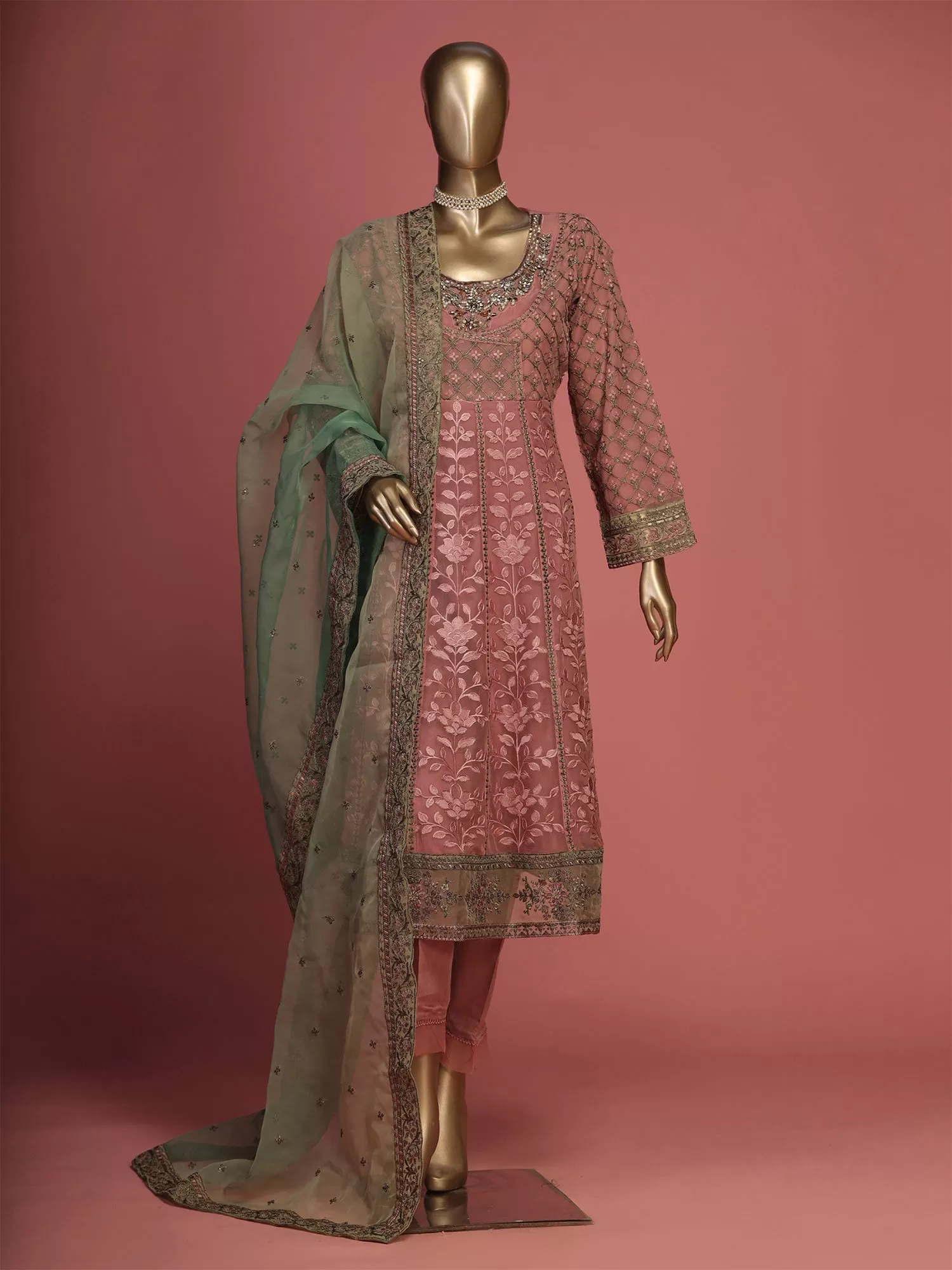 Bin Saeed "Shaifoon" Luxury Pink Suit