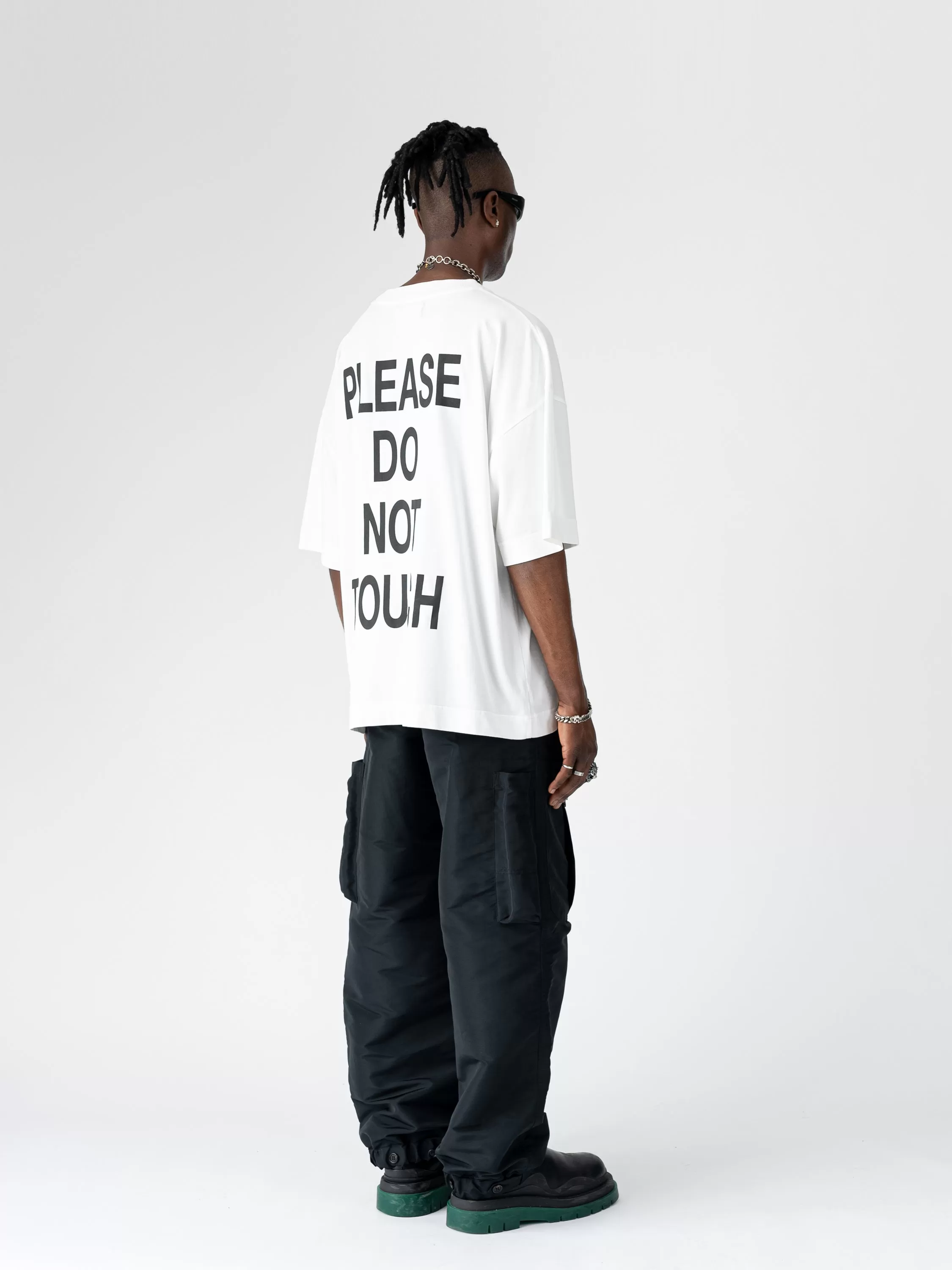 DNS006 'PLEASE DO NOT TOUCH' T-SHIRT IN WHITE