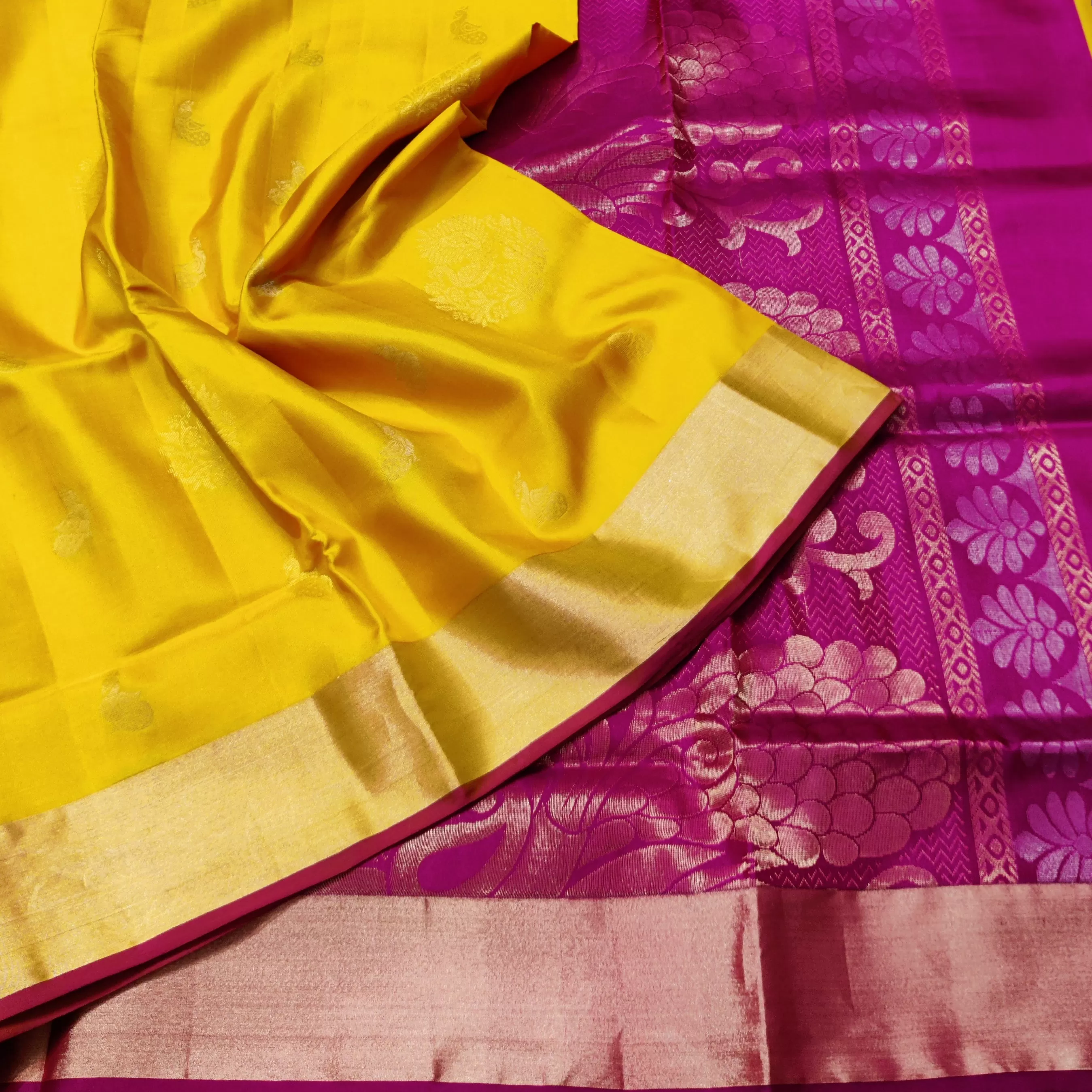 Lightweight Jamdani Pattu - SFT19