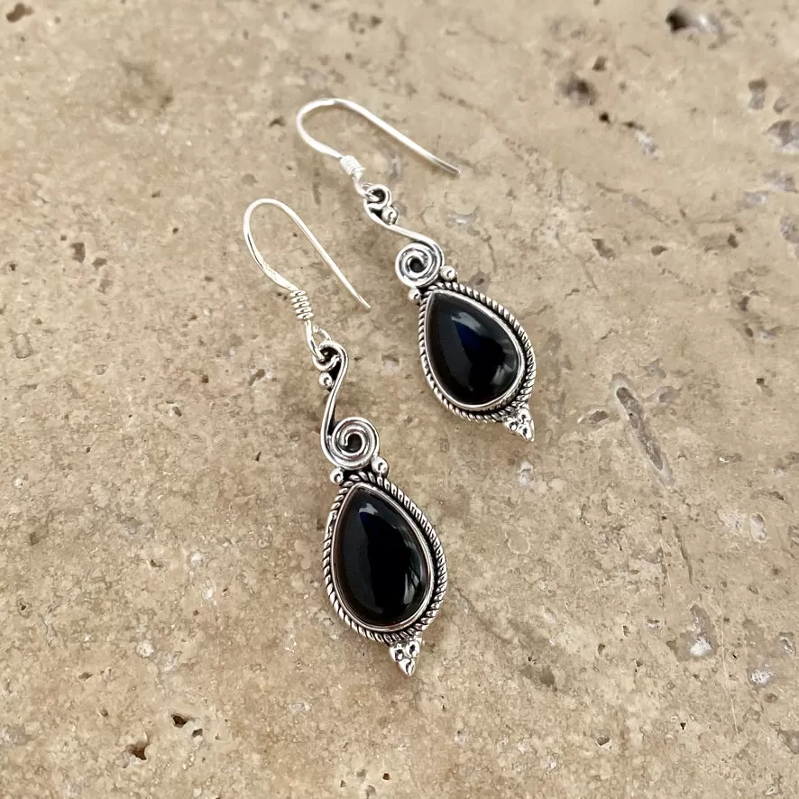 Onyx Earrings - Safi