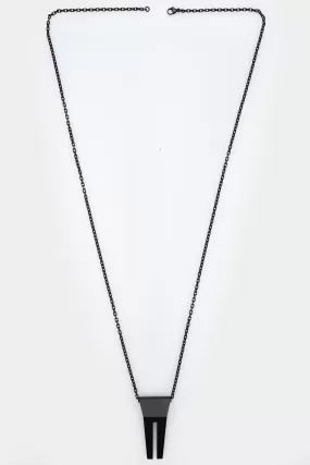 Open trunk necklace, Black