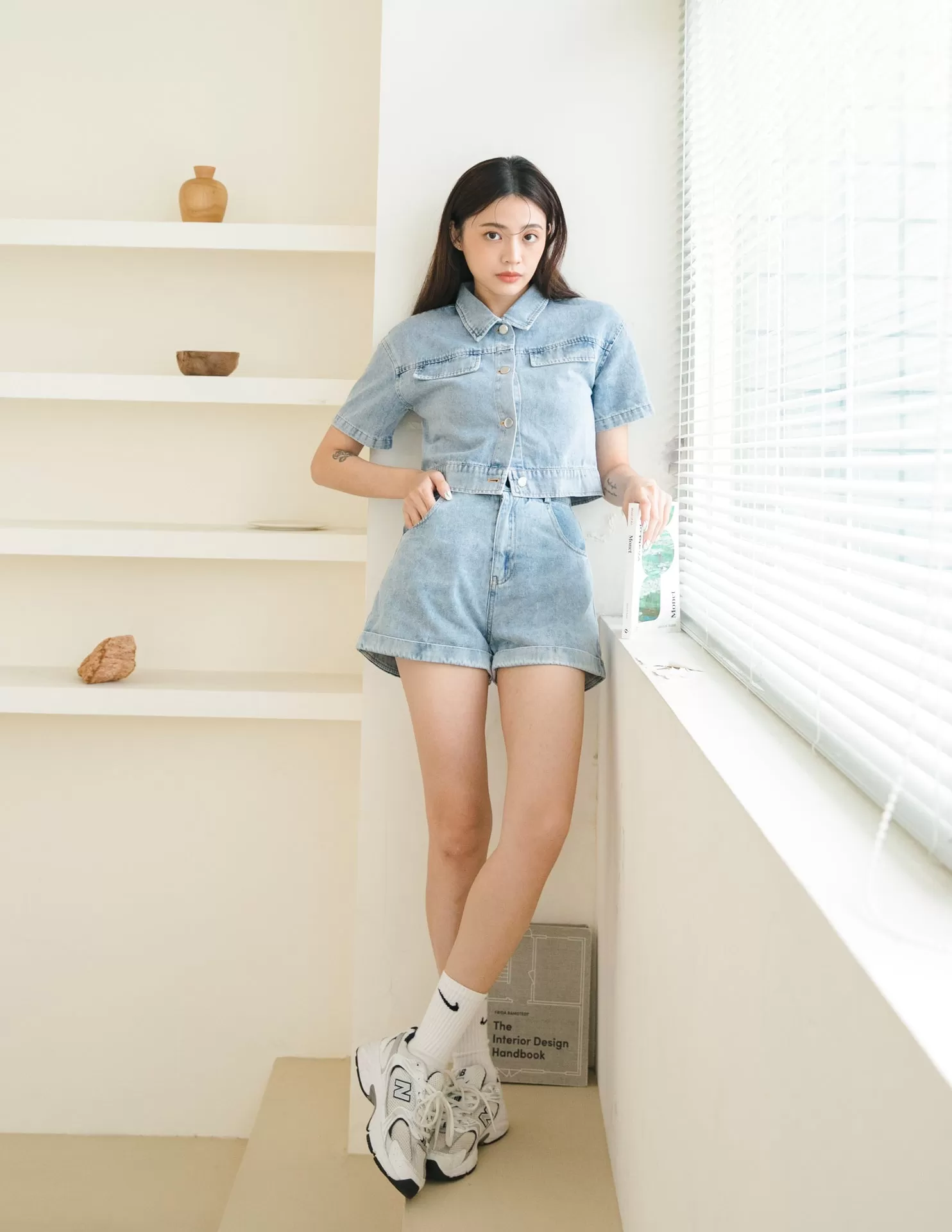 Tobi Denim Shorts in Light Wash